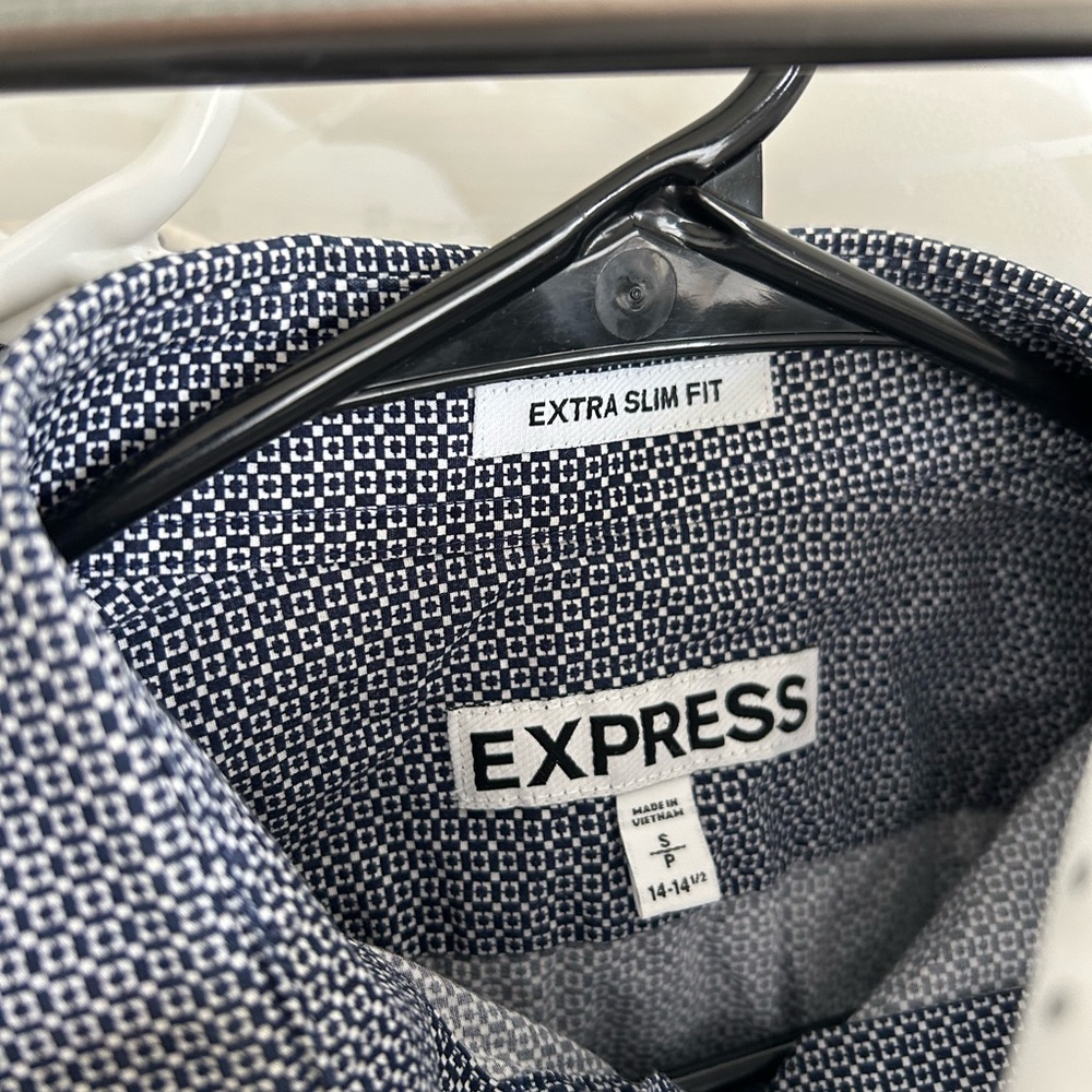Extra Slim Fit/Slim Fit Button-up Express Shirts - Picture 3 of 5